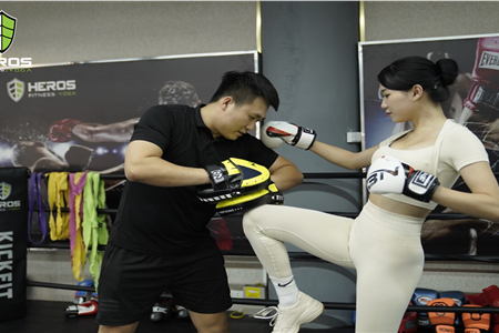 Kickboxing là gì? Những lợi ích sức khỏe khi tập kickboxing 